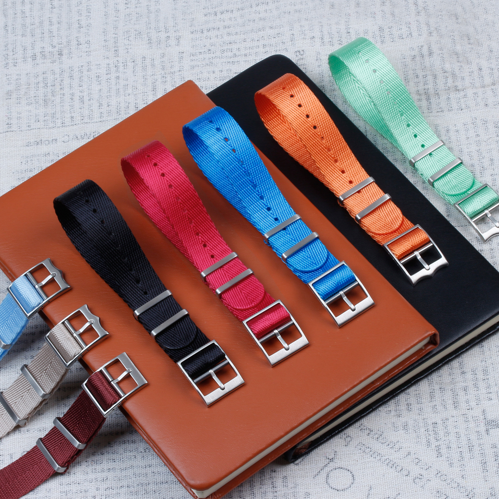 High Quality Herringbone Pattern Nylon Watch Bands Manufacturer Wholesales One Piece of NATO Nylon Wrist Watch Straps V-grain Nylon Watch Bracelet