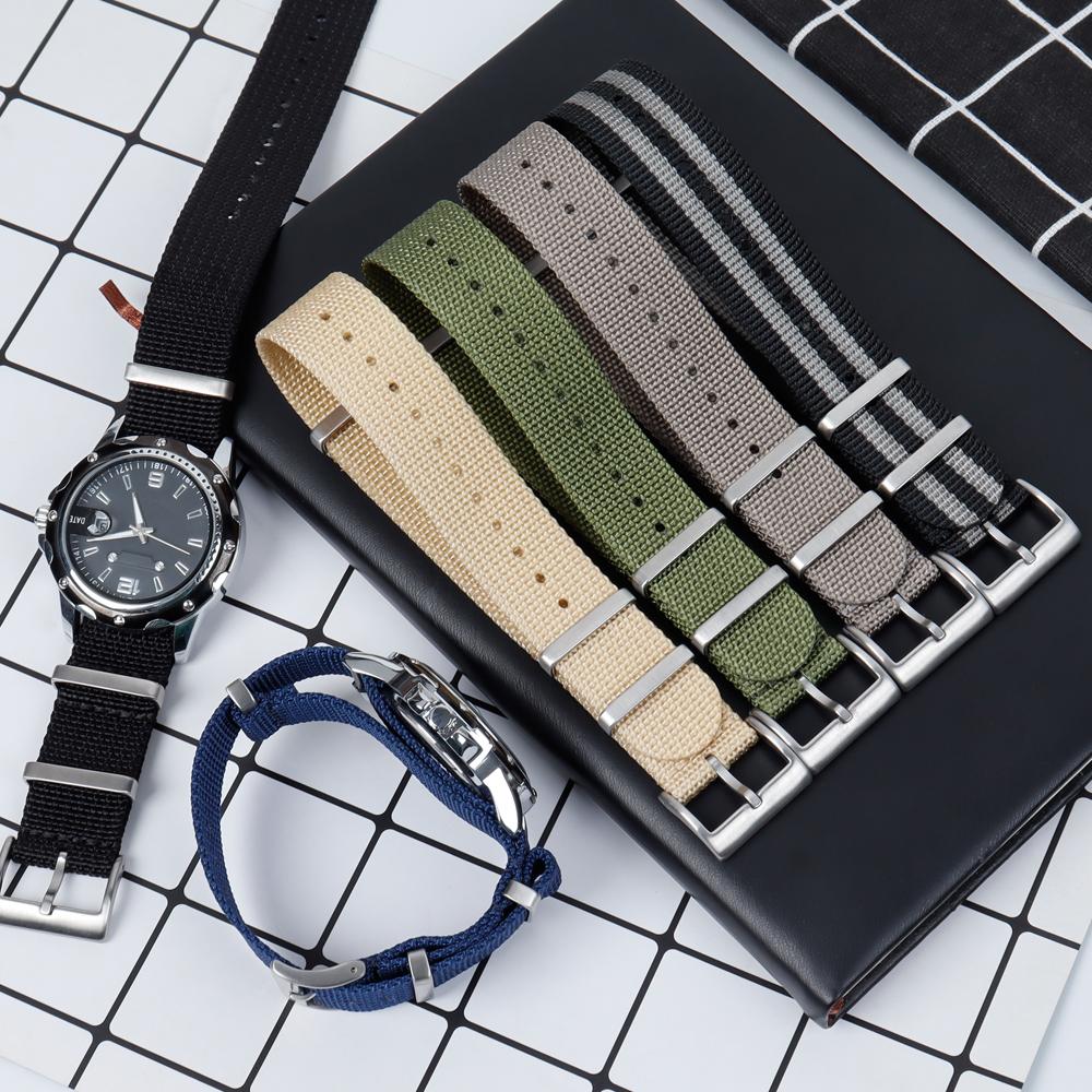 High Quality Soft Nylon Watch Strap Maker Wholesales 1.5mm Thickness Woven Nylon Watch Bracelet OEM Custom Nato Nylon Watch Bands