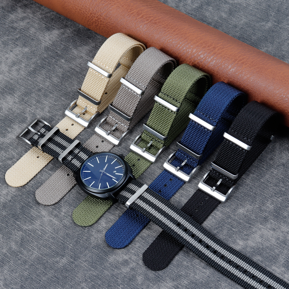 High Quality Soft Nylon Watch Strap Maker Wholesales 1.5mm Thickness Woven Nylon Watch Bracelet OEM Custom Nato Nylon Watch Bands