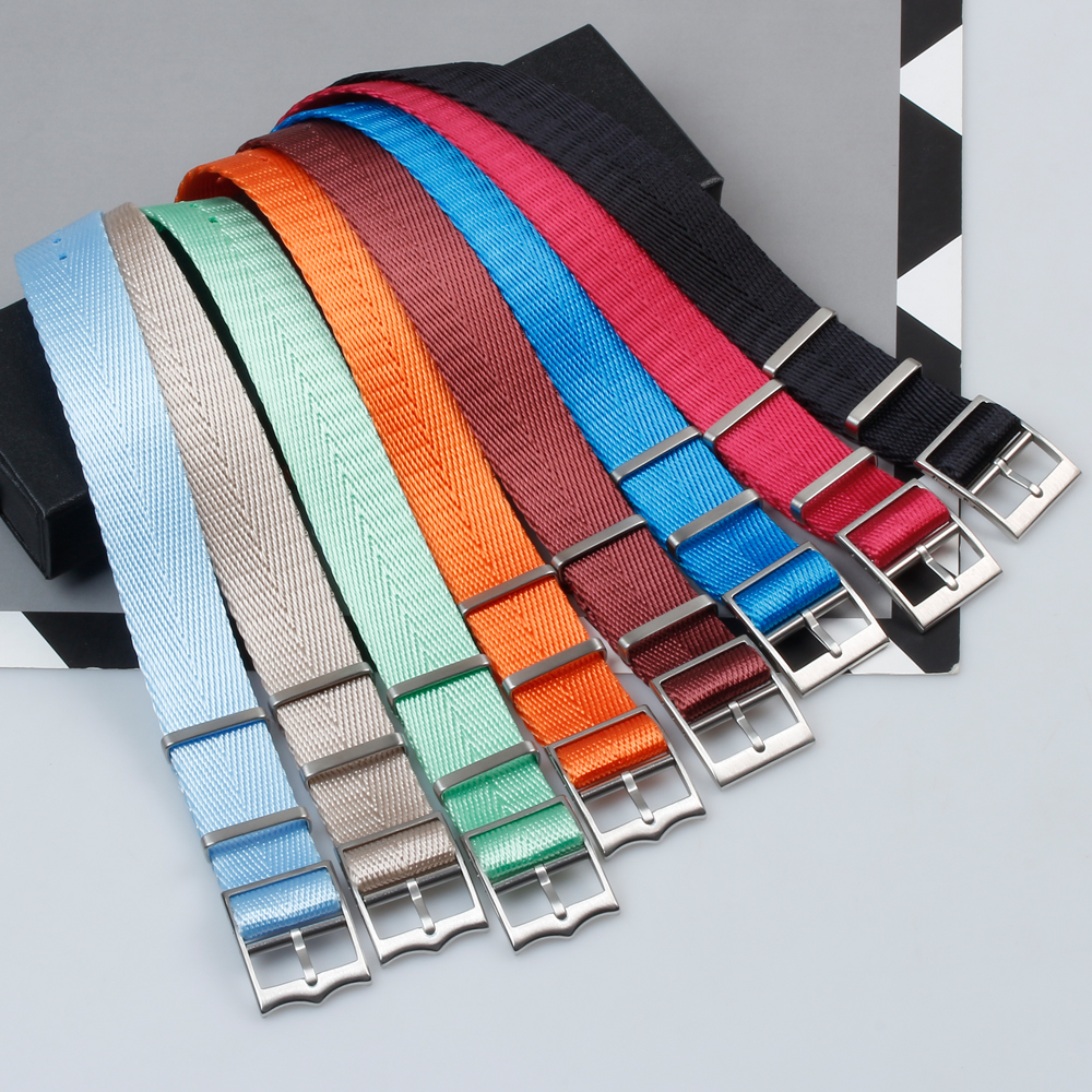 High Quality Herringbone Pattern Nylon Watch Bands Manufacturer Wholesales One Piece of NATO Nylon Wrist Watch Straps V-grain Nylon Watch Bracelet